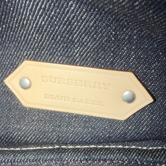 💯 Burberry Navy Tote with Red and Cream Accents Blue Label - Picture 6 of 13